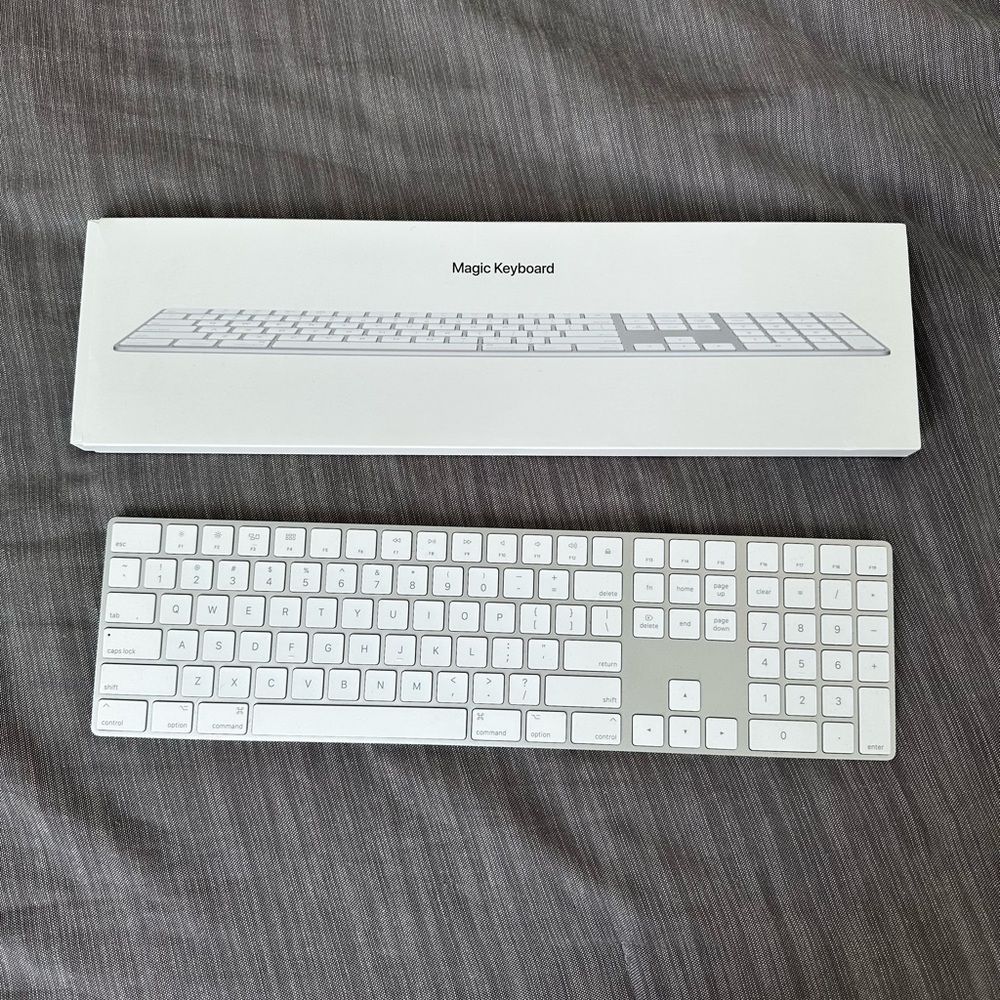 Apple Magic Wireless Keyboard w/ Number Pad